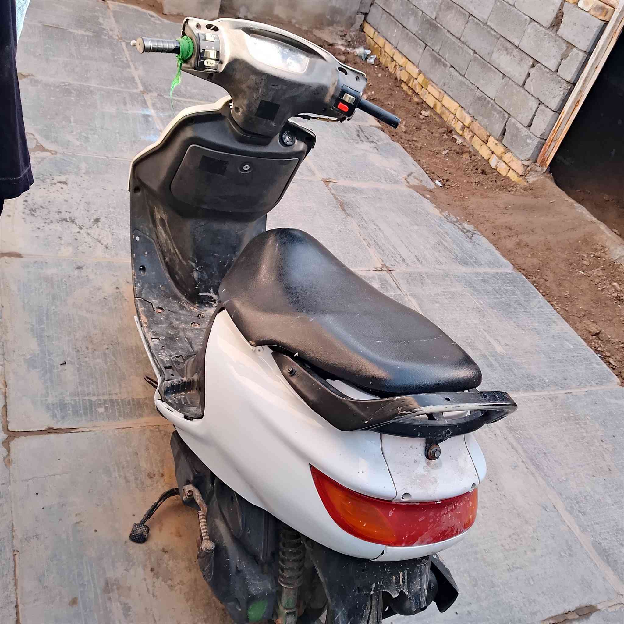 سلام عليكم دراجة فراشة لبيع نضيفة نهضتها فول سلف هندر 350 وبيها مجال دراجة حلوة مكان دوانية مركز موجود فيس وتساب هاذة رقمي ‏‪***********‬‏
