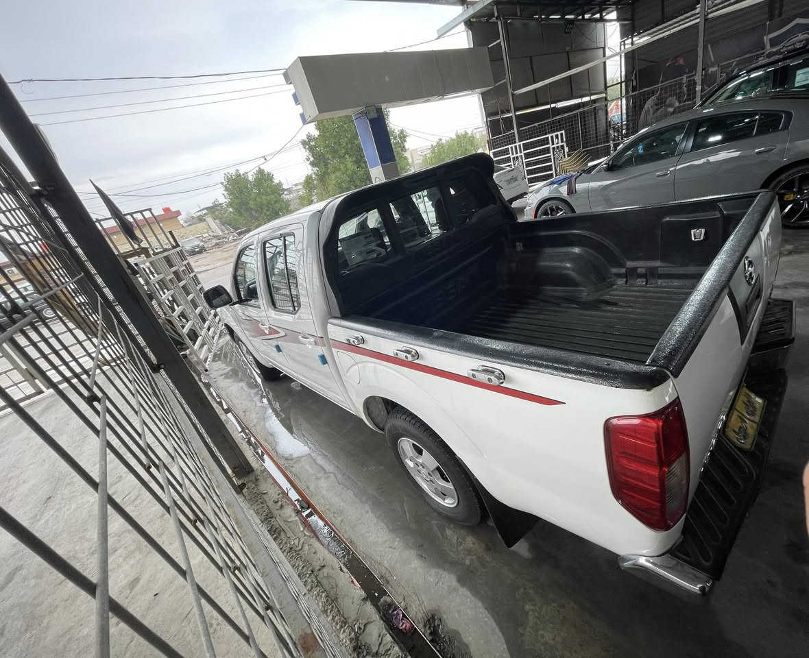 سلام عليكم للبيع نيفاره مديل 14 مكفوله حلوه سياره مابيه نوقص سعر 120 اي ستفسار ع هاذ رقم ***********
