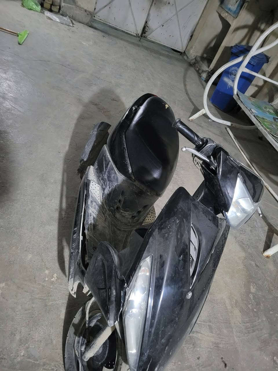 دراجة ماكس مضلع ١٢٠ ما بيه شي مكينه دراجة محتاجه كفر أمامي و على يمين بصورة و محتاجه ويل و كيج دراجة عطلان 450 وبيه مجال رقم:***********
