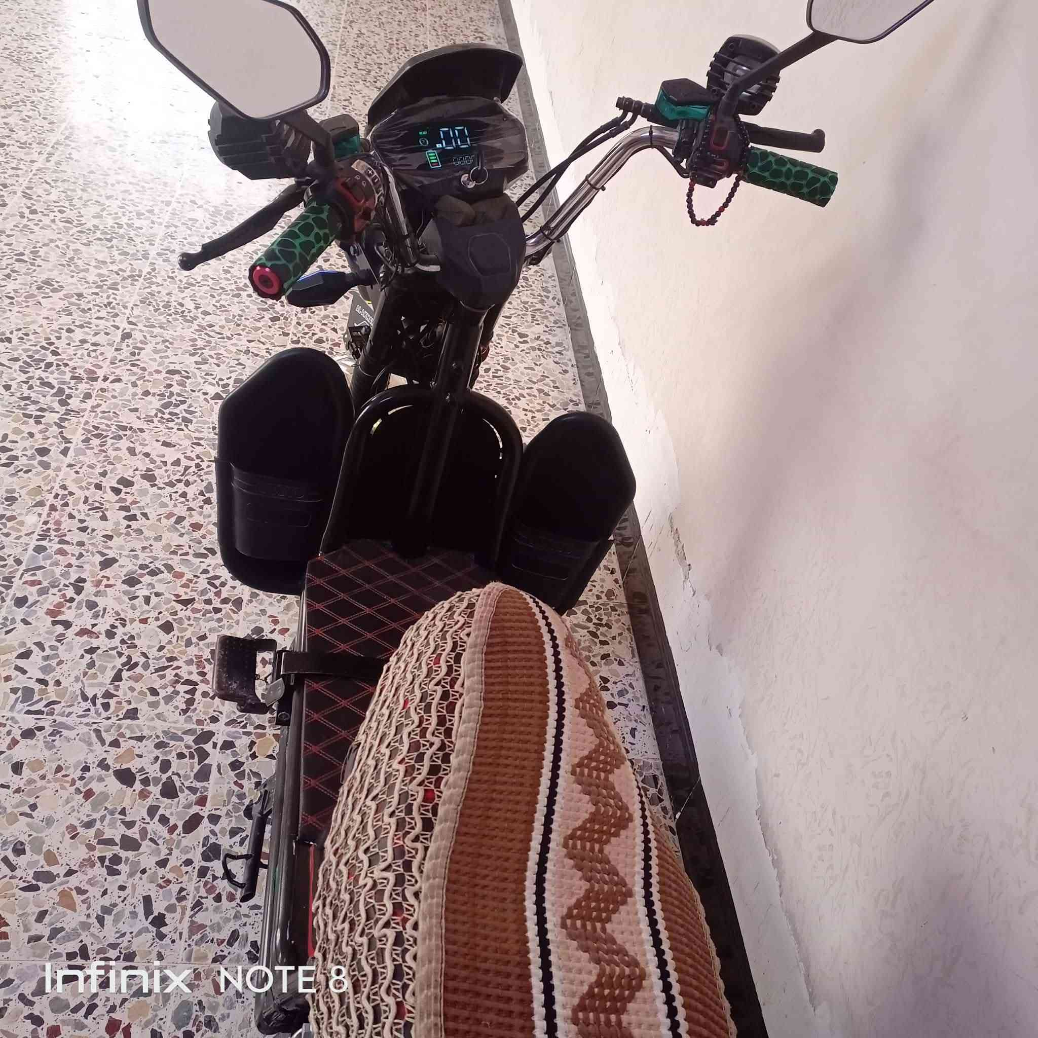 سلام عليكم دراجه للبيع فول نضافه عل فحص كله شغال سعر 600 وبي مجال قليل حك جيه ***********
