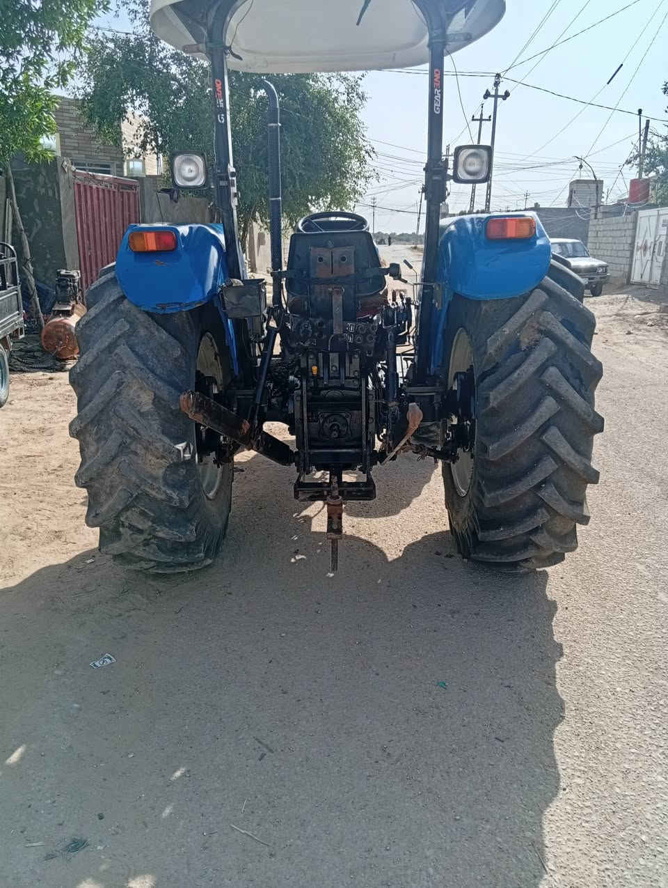 للبيع نيوهولند موديل 13مكينه مكفوله سنويه نكليزي بسمي 
رقم بابل مكاني نجف ناحيه القادسية ***********
