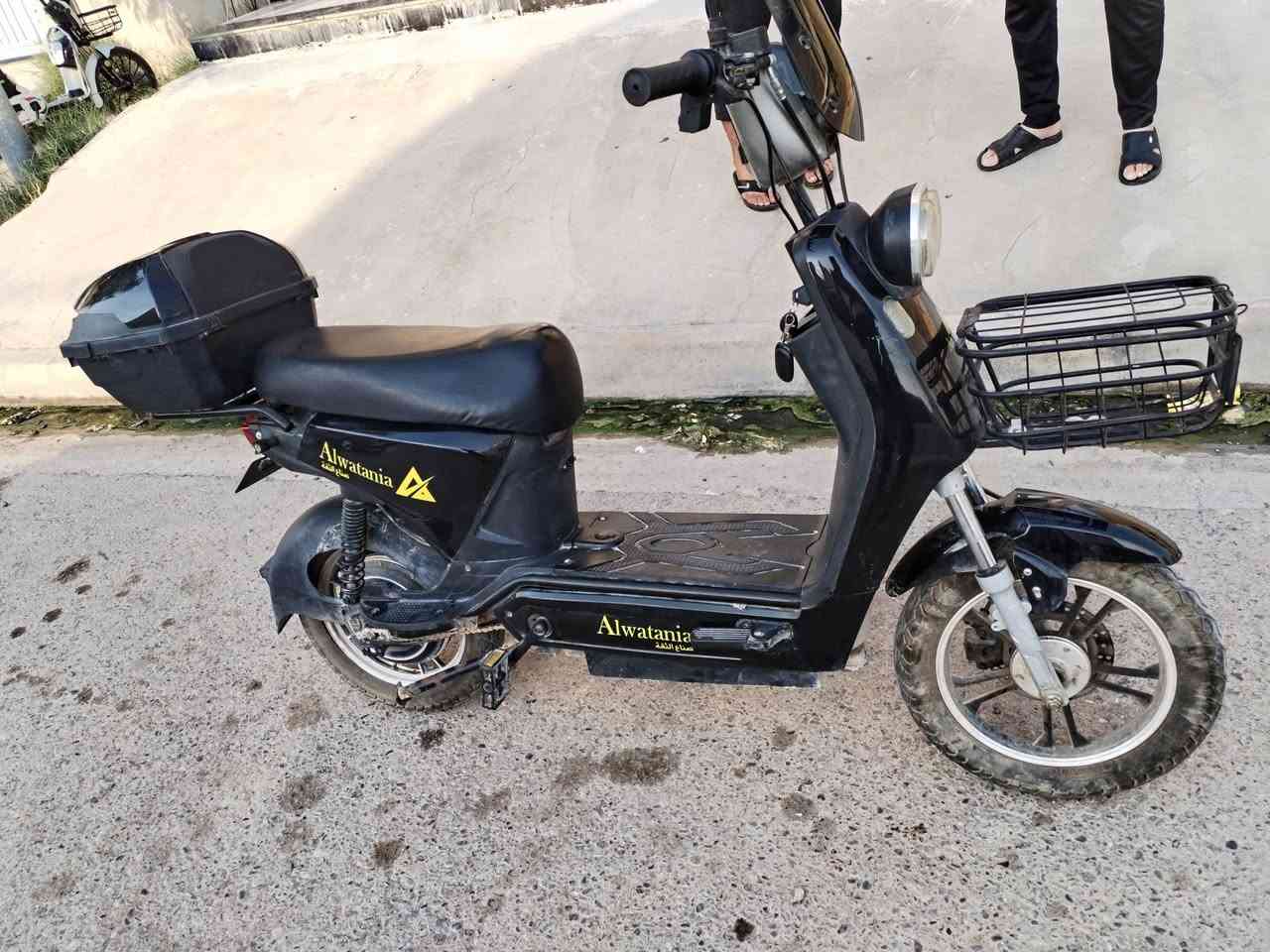 للبيع ماطور شحن
بطاريات شغاله
كهربائيات شغاله
بريكات شغاله

العنوان موصل حي الكندي
***********

السعر 250 بي مجال بسيط
