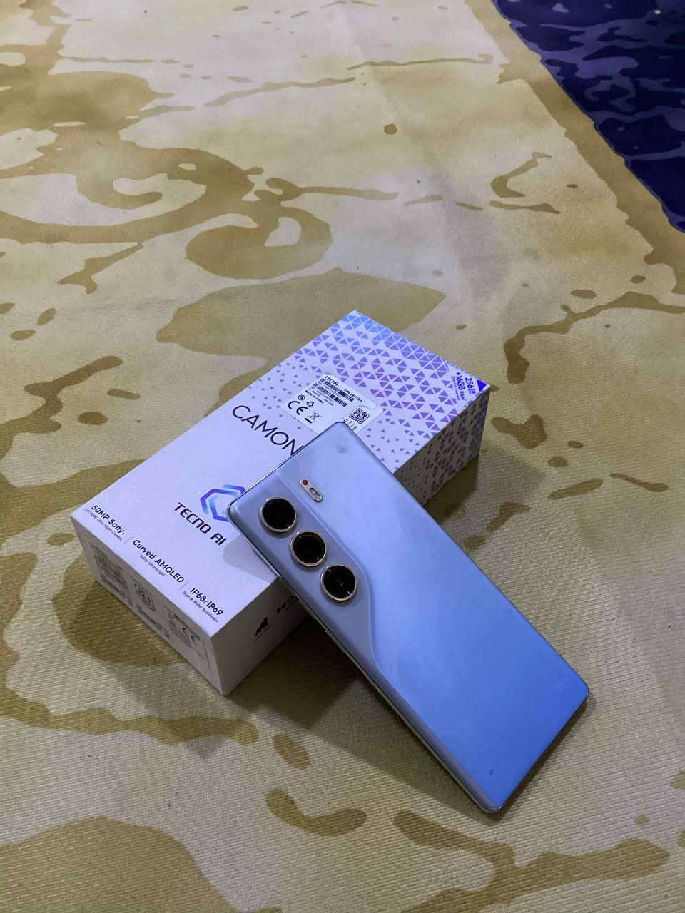 السلام عليكم
تيكنو كامون 40 برو 5جي
ذاكرته 256 رام 12+12 معالج دايمنستي قوي يشغل العاب 90 فريم شاشة 144هرتز جهاز ظد الكسر و الماء ما مفتوح سعره225الف ديالى بعقوبة التحرير 
الاستفسار /***********
