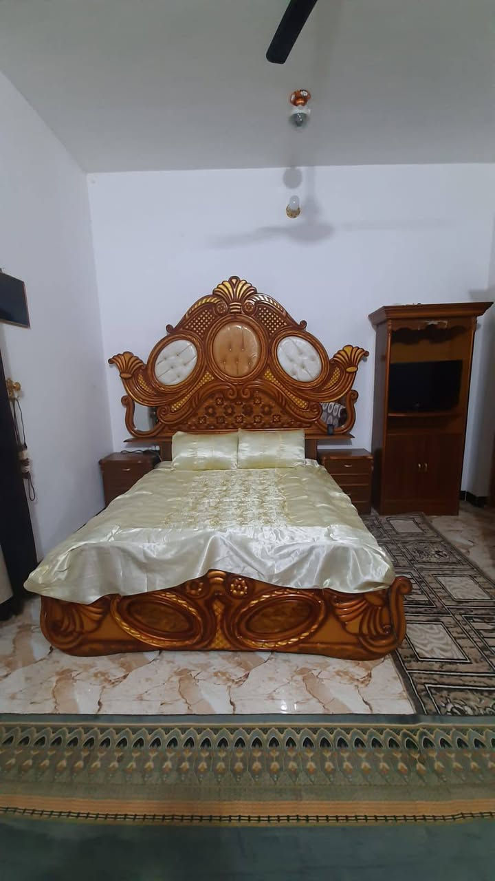 سلام عليكم غرفه نوم سوكيه نضيفه كلش ومستعمله كلش قليل سعر 750وبيه مجال قليل للستفسار خاص او واتساب ***********
