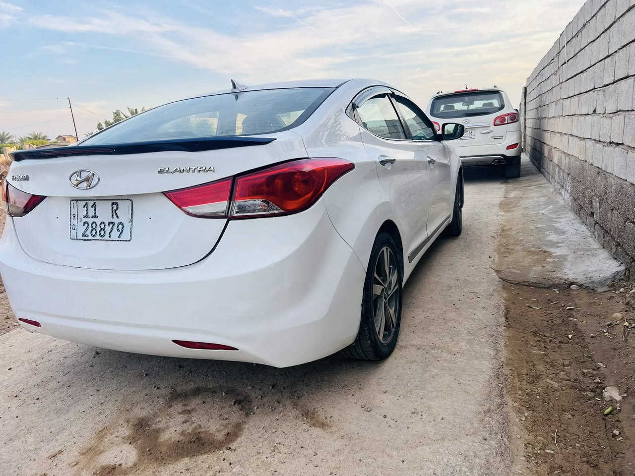 الانترا موديل 14 محرك1800 رقم بغدادالسونار مرفق ويا الصور ***********السعر 110 وبيه مجال
