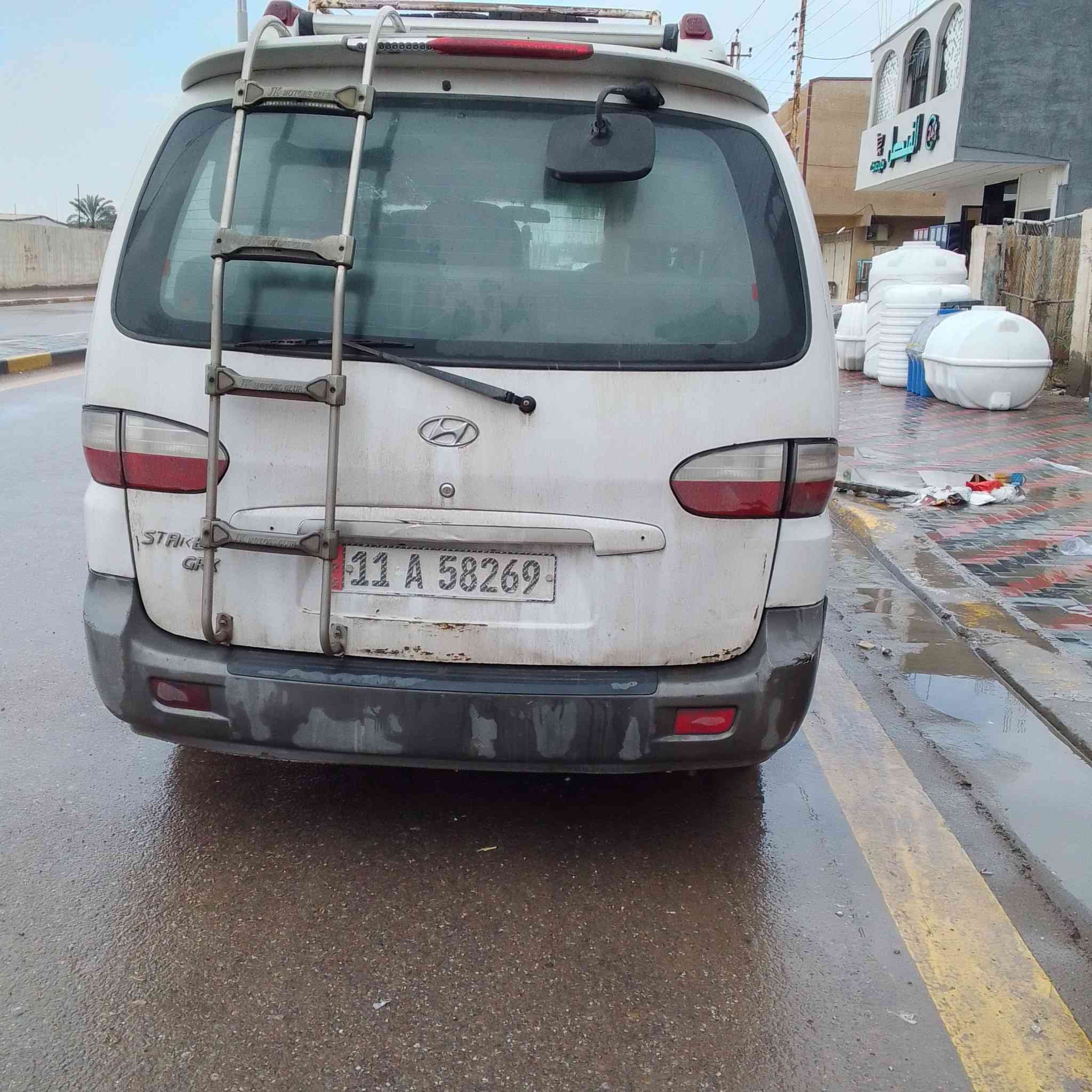 للبيع ستاركس موديل  2006 رقم بغداد للاستفسار *********** المكان بغداد
