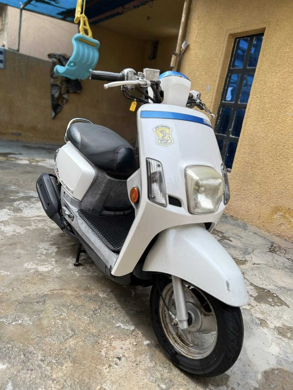 سلام عليكم دراجه بوليس مصطره حديث للبيع مكفوله مكينه ناعمه خير من الله شلعه ومعدل بيها ملاحضات خفيفه السعر 850وبيها مجال للشراي*********** للسفسار مكان الحسينيه مال راشديه
