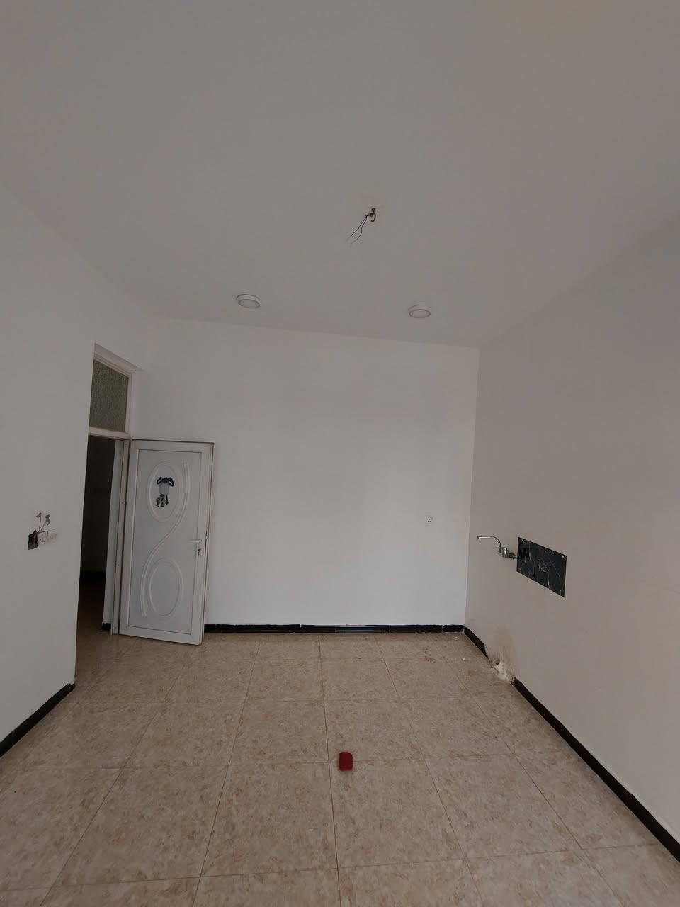 🏤 دار للأيجار [[ طابق ثاني ]] ✅️ الموقع بعقوبة المركز 🎈 السراي 🚦تقاطع الوثبة 🏝 بالقرب من كورنيش ديالى 💥 موقع مميز 🔱 بناء حديث 🏚 ايجار الدار (( ٢٥٠ )) الف قفل ⭕️ مساحة ( ١٤٠ ) متر ⬅️ يتكون الدار من : ( ١ ) غرفة نوم كبيرة 🏛 وستقبال ⬜️ وصالة صغيرة ⚜️ ومطبخ 🛁 ومجموعة صحيات كاملة 🔶️ ومناور عدد ( ٢ ) 🟨 مع سطحين 💥💥💥
للاستفسار مع مكتب نجاح العميري للعقار ☎️
 موقع المكتب ⬅️ مدخل العزات مجاور اسواق نوتيلا الغذائية 🛒 او التواصل على الماسنجر او الواتساب على الرقم *********** 📞📞
