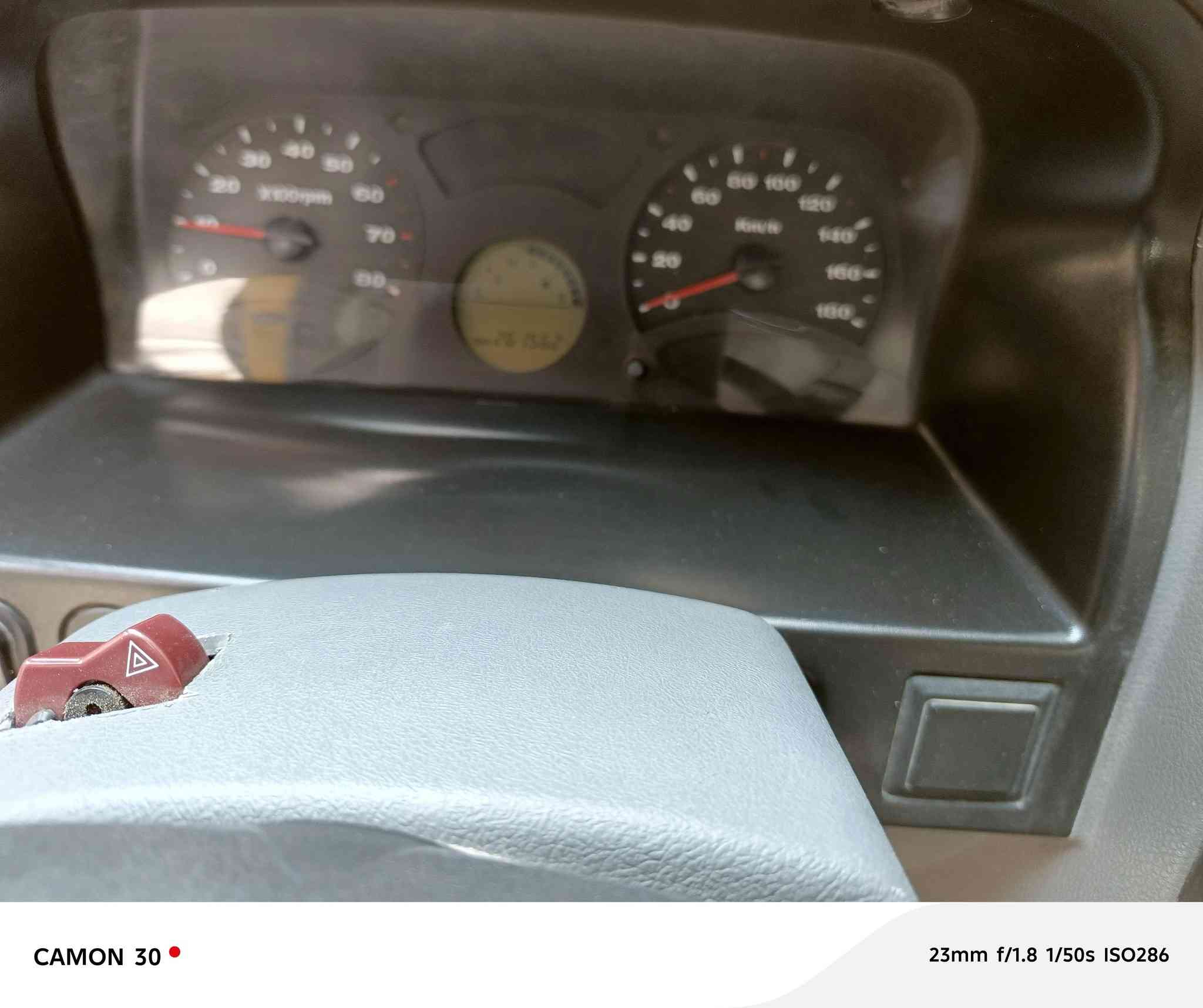 سايبا موديل ٢٠١٢ بسمي السيارة مال بيت فقط استخدام فقط بيت من الشغل للبيت السيارة جديدة العنوان الغدير شارع التوت بغداد السعر قفل ٣٢ هيئة علية مطلوبة سنة فقط ‏‪***********‬‏ قفل ٣٢ السيارة حلوة مامخسولة اخسلة اتصير اتخبل تخم تاير صدر جديد امامي وخلفي بل كارتونة
