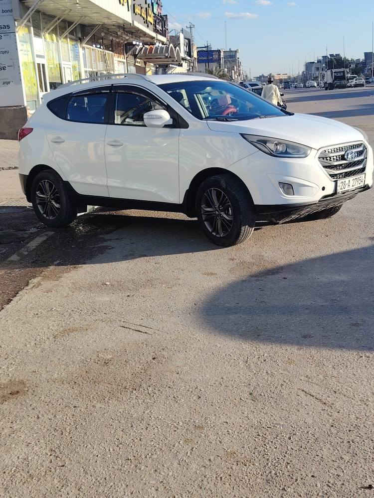 توسان خليجي مديل 14شكل ال15 رقمها نجف بسمي

تحكم استيرن
تبريد قطعتين
شاشه+كامره
محرك ٢٠٠٠

بيها 3كارتات اموضح بالفيديو
او باب مفتوحه او بيها بارد+تكحيل
قمارتها بيها اثر حالوب #اثر يعني اله واحد يركز بيها ياله يبين
محركها بيه صوت رواجز بس من بارده من تحمه يروح الصوت
#عندي_سونار_بالسيارة 

مكاني النجف الاشرف حي الغري
للاستفسار
***********
*********** النجف, العراق
