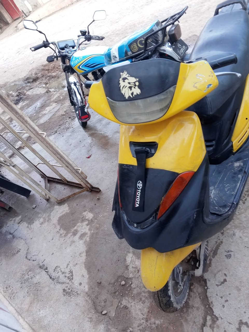 للبيع ياماها فراشة 125محرك حجم كل عيب مابيه  السعر 175 بيه مجال للطيبين ***********
