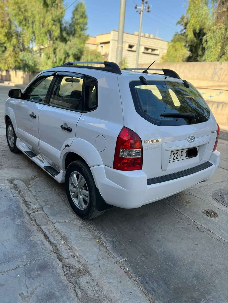 هۆندای تۆکسۆن ٢٠١٠ بئ بۆیاخ بئ سارد بئ شوخت 
وەک دەقی شەریکە ماوەتەوە 
تەنها یەک کارتی هەیە بە نوک بۆنید ماباقی هیچی نیە 
ناو زەرد 
Abs
سنەوی تا ٢٠٢٩ تازەیە رەقم باریک ژمارە هەولیر 
بەشرتی تحویل 
***********

***********
Vip car for drive شمشمل, السليمانية
