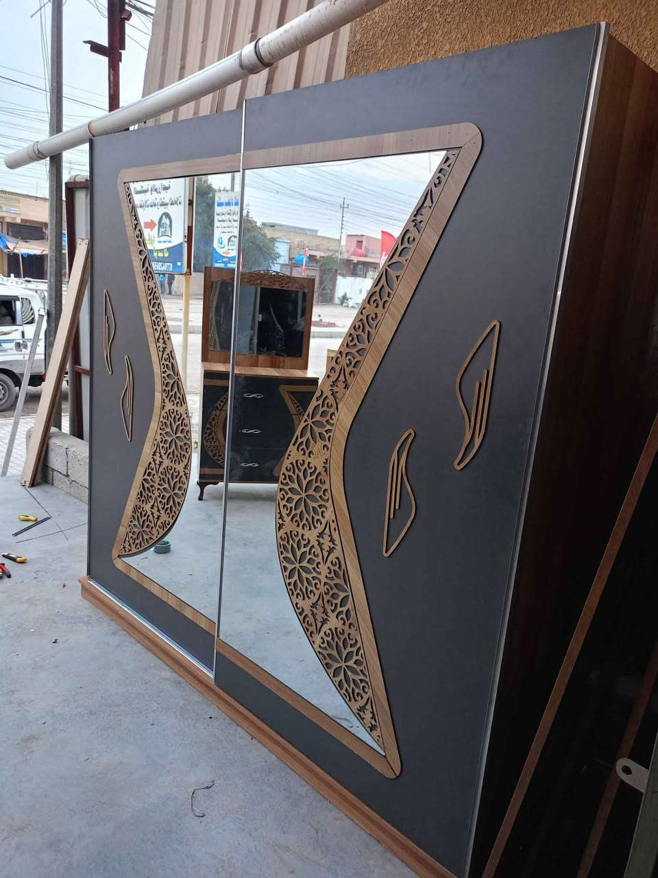 غرفة تركي 🇹🇷 مستخدام 5قطع  ✨✨
نضافه 90 💯
نظام سلايت 💖
السعر 425💖💸
مع شد🪛 ونقل 🚚  مجاني  داخل بغداد  محافظات بكروه للاستفسار والحجز اخذ صوره و دزو واتساب فقط.***********
