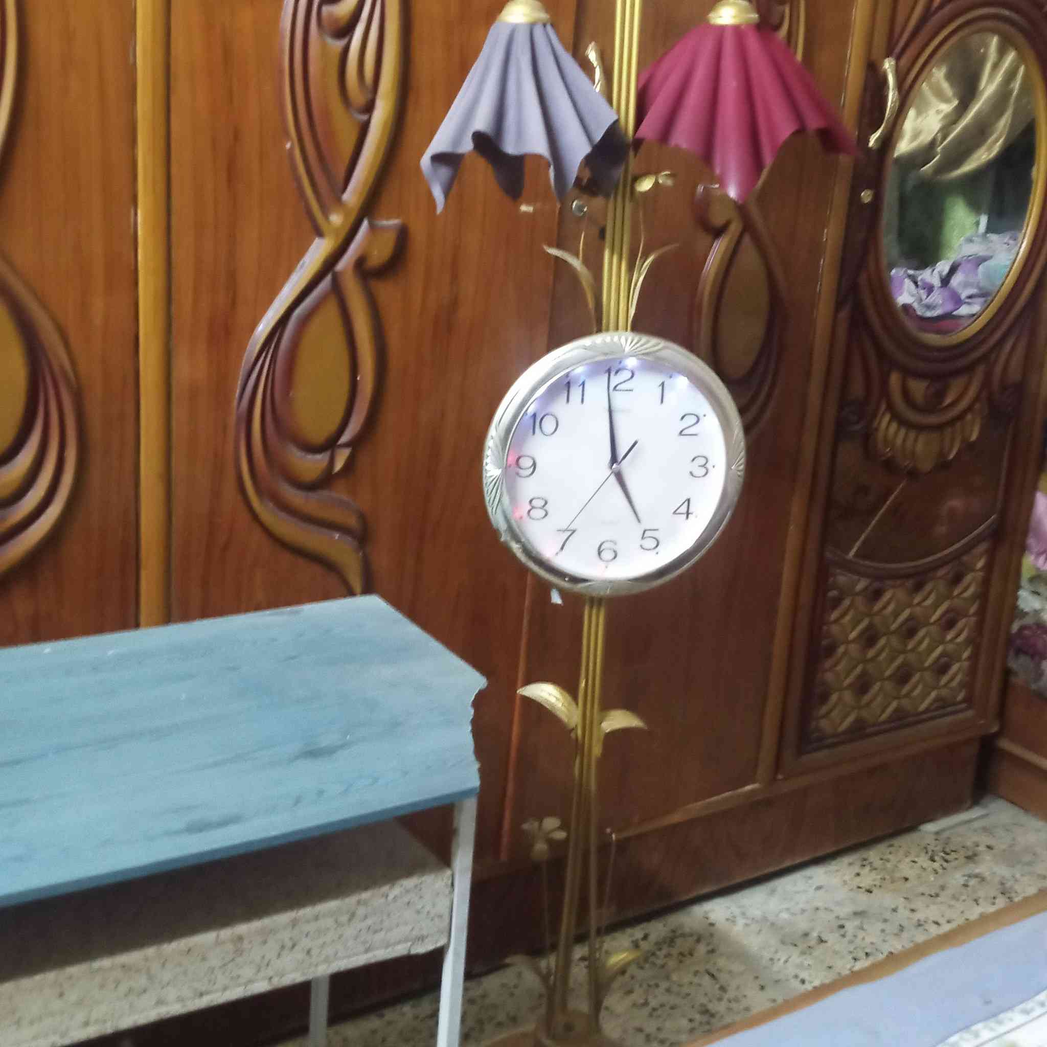 ميز دراسه مع تبلام ضويه ساعه ٢٥ الوفن ميز طعام بدون كراسي ٥٠


**إذا كنت صاحب هذا الإعلان وتريد حذفه لأي سبب، رجاءا أرسل رسالة إلى الدعم الفني**