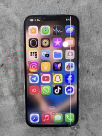 13 برو ماكس للبيع  جهاز بلاد بلاد فقط بي هاذ للخط بشاشه وضهر مكسور  كل...