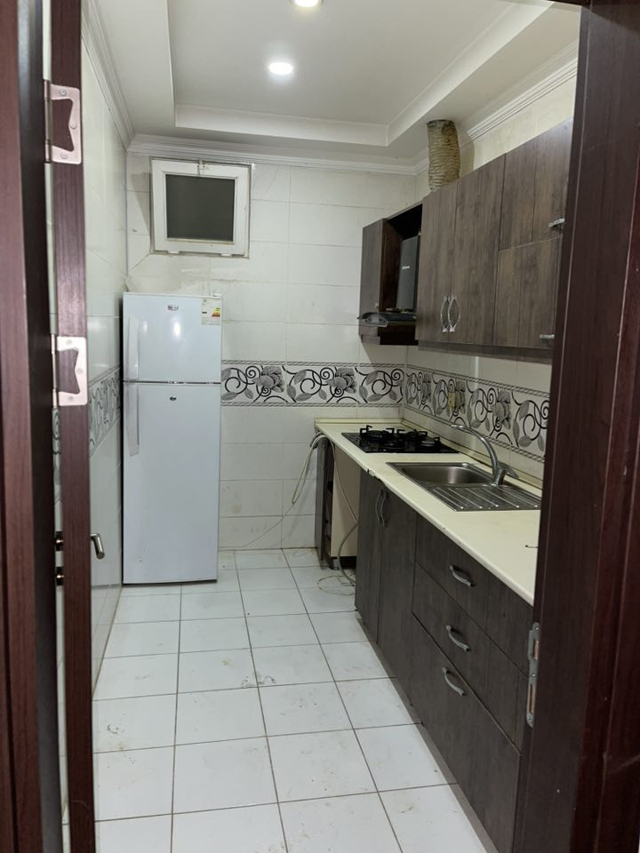 ‎شقة للإيجار – مؤثثة بالكامل
250 دولار
‎📍 الموقع: طريق كسنازان – بالقرب من مدينة ألعاب مجد لاند

‎✨ المواصفات:
‎• شقة مؤثثة بالكامل وجاهزة للسكن
‎• تحتوي على 1 غرفة نوم واسعة
‎• صالة جلوس (هول) مريحة
‎• موقع متميز وسهل الوصول إليه
‎• تتوفر خدمات الكهرباء والماء بشكل مستمر
‎• حماية (سكوريتي) على مدار ٢٤ ساعة

‎📞 للاتصال والاستفسار: ***********
#erbilcity  #iraq  ￼
