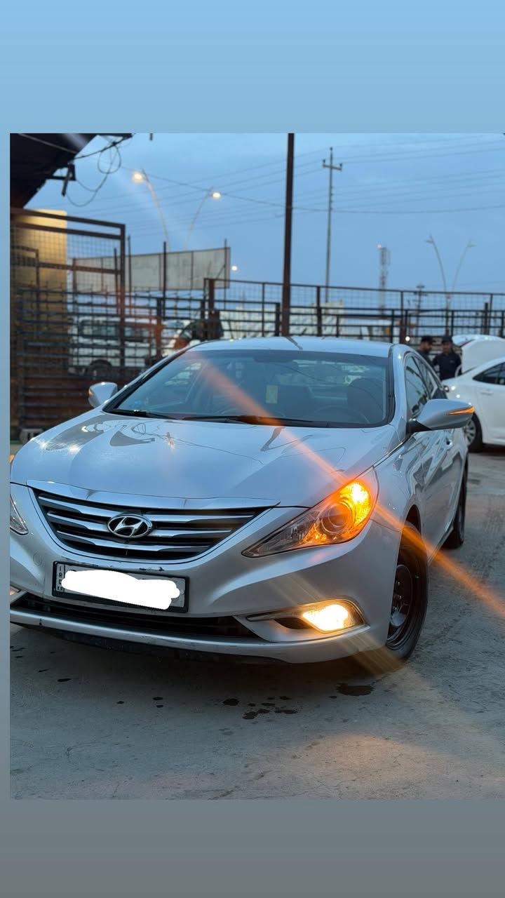 ادوات ادوات كصه جنطه
السلام عليكم 
سوناتا مديل 2014 اصل غاز خط واحد 
السياره جديده 
مكينه كير تبريد كفاله 
السياره ما ناقصها شي 
دخول جديد 
مكانها بصره 
خط واحد غاززز
السعر ٤٨ وبيها مجال 
***********
