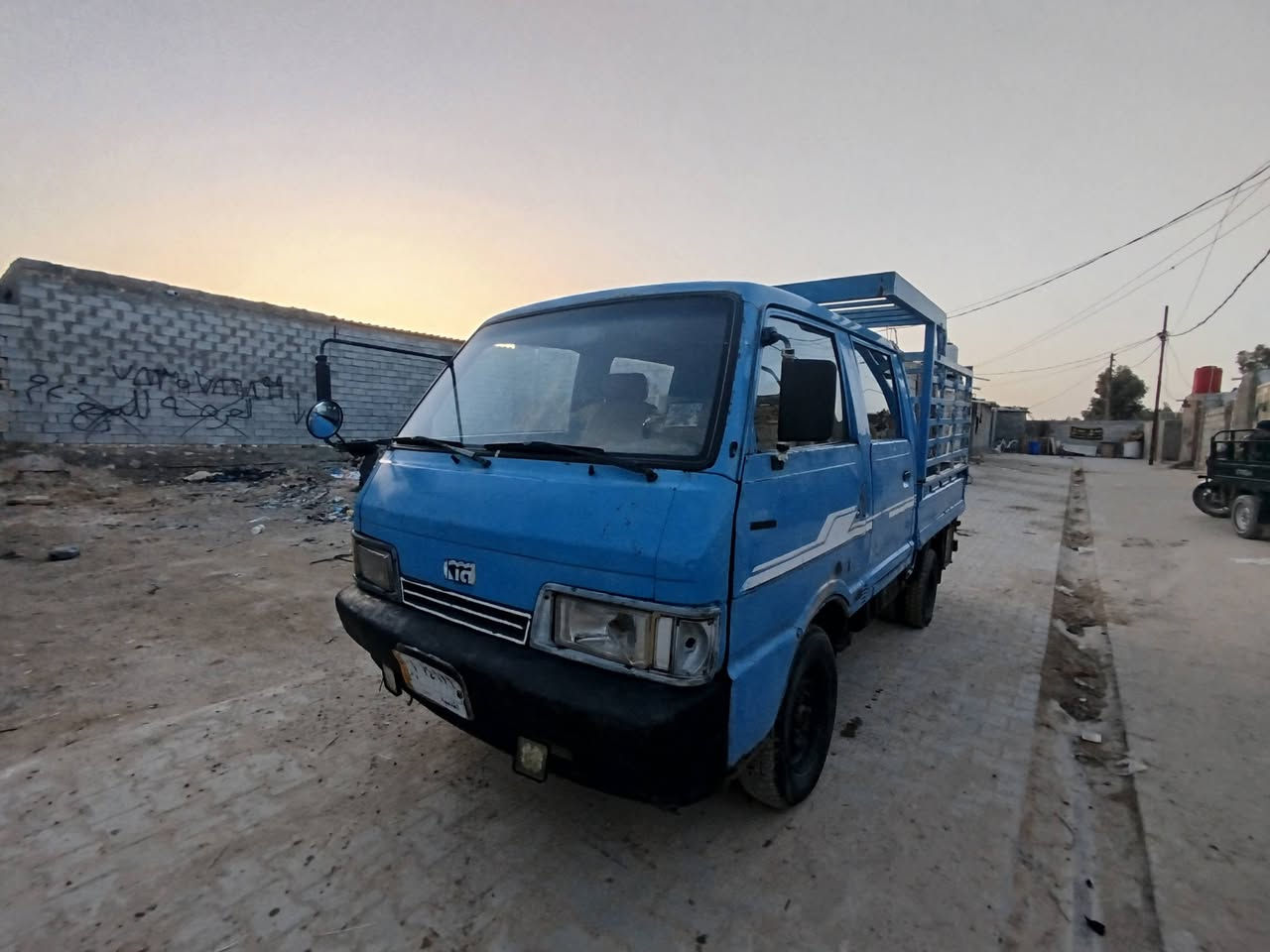 بيع مستعجل   ..   السعر ( 38 )
كيا بنكو 1992 .جاهزه مكينه وكير مكفولات .حداديه نظيفه .تخم تاير نظيف .مكفوله الظربه القويه والحادث والگلبه ..تحويل مباشر 
النجف الاشرف .. ***********
