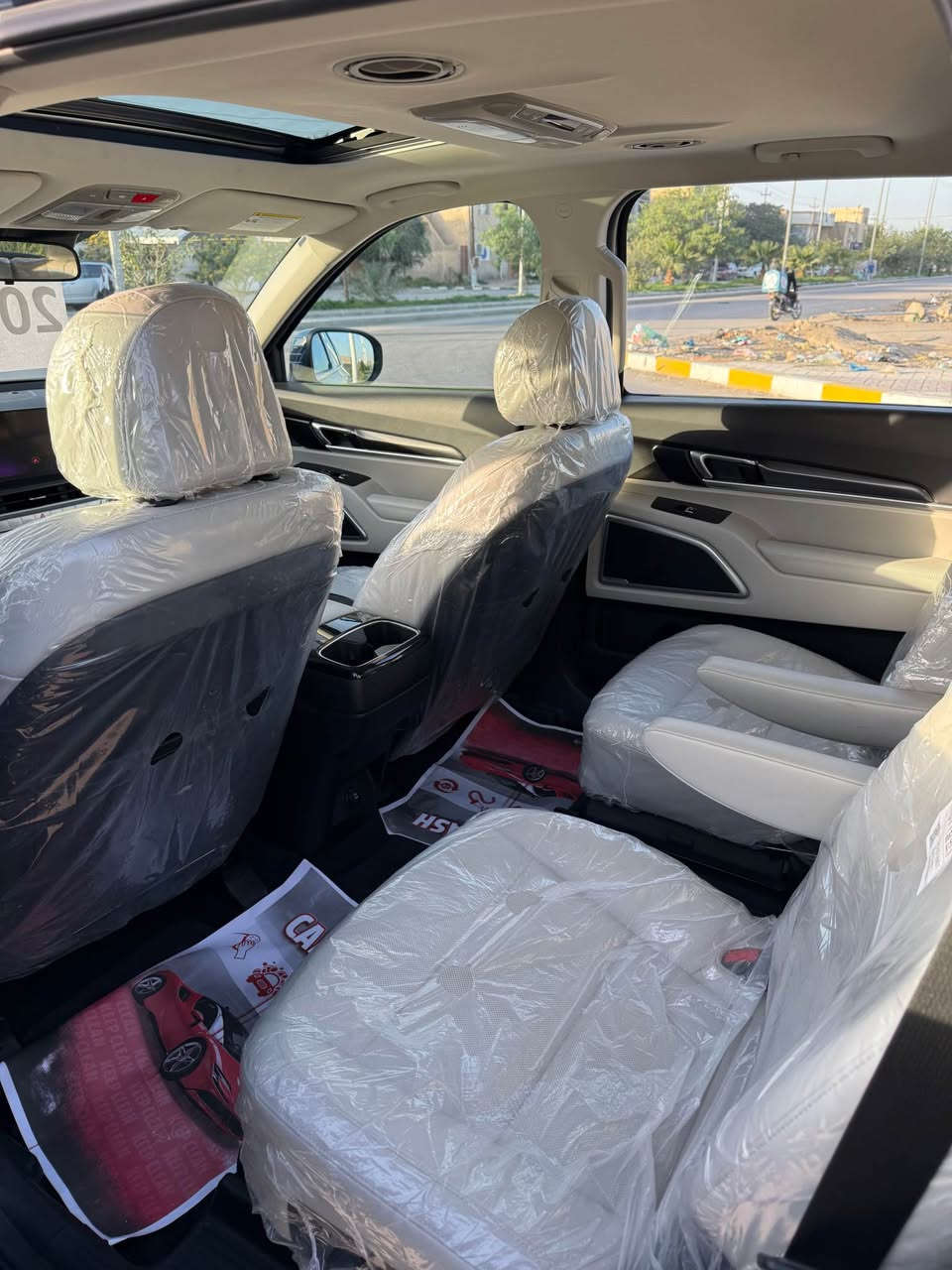 للبيع 💯💯
30 الف دولار بيهة مجال 
مكفولة رقم بغداد بسمي 
كيا تيلورايد2023 
وارد امريكي 🇺🇸
محرك : 6 سلندر 3800 
الضرر ✖️ : بدون اضرار تقرير مياه امطار للدوسة 💧✅ 
شرط 🔥 تقرير السيارة بأمريكا تعمل وتسير 
ماشية 15 الف  
كير- محرك - كهربائيات 🔥🔥 وين 
ما يعجبك افحص ✅
مواصفات ✅ : ( شاشة - كامرة خلفية - فتحه سقف كشن تدفئه تحديد مسار - مثبت 
سرعة - اوتو هولد - وضعيات قيادة - قيادة خاصة 
للمنحدرات - رادار امامي - رادارات جانبيه - اشارة بالمري - 
حساسات خلفية - توقف ذاتي - انظمة تحذير - مقاعد 7 راكب
تحكم كهربائي - لايتات زينون LED 
#السعر :300 ورقة بيه مجال💵  // السيارة مرقمةبغداد باسمي  تحويل ثاني يوم ✔️
 الشراي يتصل : ***********
مكان سيارة : // ناصريه مركز الشموخ  // ناصرية, ذي قار
