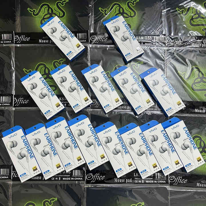 الأقوى والأسرع في فئة الديل (الوورك ستيشن) 🔥 

لابتوب Dell Precision 7530 مع #سيت_هدايا 🥳 

#معالج_قوي كور i7-8750H (الجيل الثامن) بأعلى فئة H المصممة للإلعاب والتصاميم 

رام 16 كيكا DDR4 

هارد 512 نوع SSD M2 (أسرع من SSD إللي هو أصلاً سريع)!!

#كارتين_شاشة

كارت شاشة داخلي  Intel UHD Graphics 630 حجم 8 كيكا 

كارت شاشة #خارجي قوي NVIDIA Radeon Pro WX 4150 حجم 4 كيكا  

مجموع كروت الشاشة 12 كيكا (يشغلك كافة الألعاب والبرامج)

شاشة كبيرة 15.6 Full HD (بيها تشبع لوني قوي)

#السعر 550 ألف مع #سيت_هدايا (حقيبة + ماوس + ماوس باد + هدفون + ستاند تلفون)

#ملاحظة: ضمان إسبوع إستبدال فوري + اللابتوب يوصلك منصب عليه الأوفيس و برامج مونتاج و هندسة، بالإضافة لبرامج الكيم لوب الخاص بالألعاب + يوصلك مع الهدايا مغلف داخل بوكس بكل عنايه وأناقة 🎁

بغداد شارع فلسطين (توصيل #مجاني بكل العراق)

*********** (موجود واتساب)

صور حقيقية مع الملحقات و الهدايا 👇
