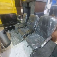 كراسي مكتبية • جلد • درجة اولى