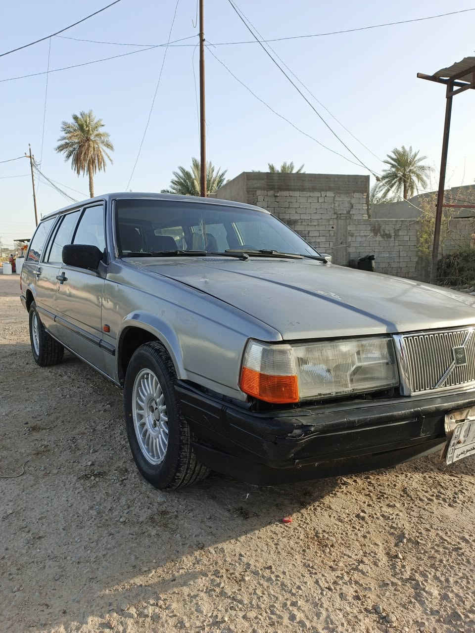 Volvo
سيارة فالو للبيع
موديل 1994✅
كفالة عامة ✅
السيارة جاهزة✅
حداديه ✅
گيـر ✅
تبريد ✅
تخم تاير جديد✅
جام كهرباء ✅
مكان نجف
***********
