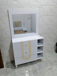 غرفه نوم تركيه • نضيفه • كامله