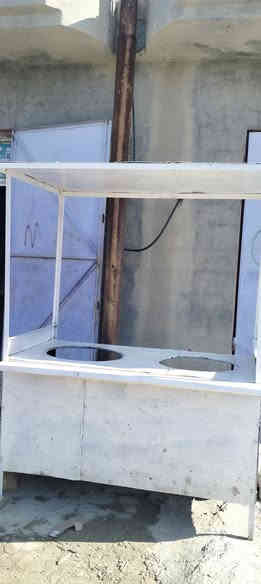 السلام عليكم ميز لبلبي اللبيع
الرتفاع 2متر 
العرض 150 

السعر 150 قفل 
العنوان حديثه قرب مدرسه المستقبل
اي استفسار ***********
