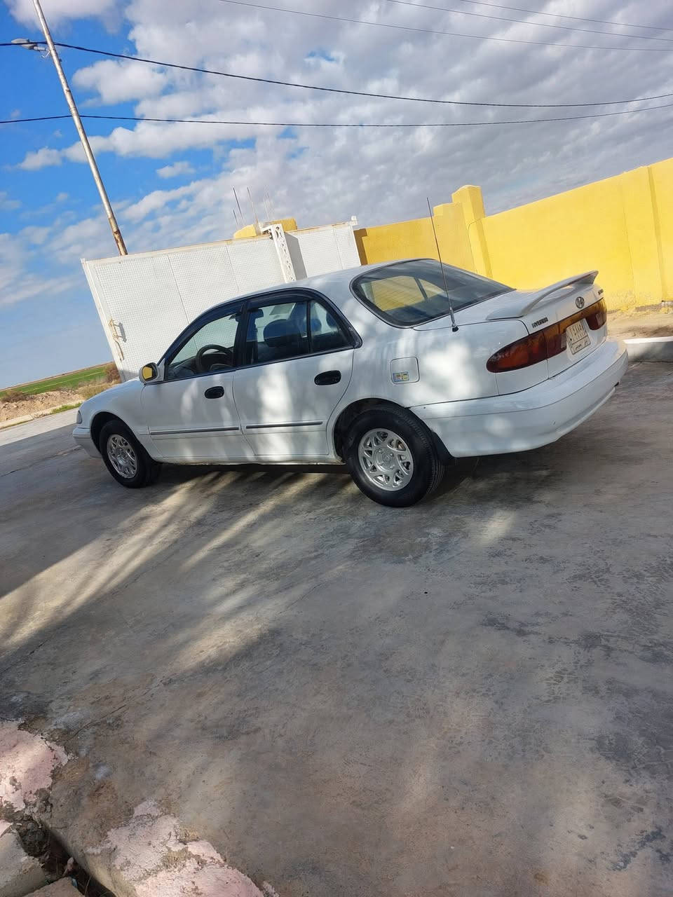 سوناتا موديل 94 لون ابيض مصبوغة للجمالية  محرك كير خير من الله كير اتوماتيك محرك مسكر  رقم ديالى السيارة جاهزة خير من الله صدر امامي خلفي جديد تخم تايرات جدد الكهربائيات كلها شغالة السيارة مال جناي (السعر 45 وبيها مجال حك الجية)
المكان /ديالى/الخالص/التحويلة 
الاستفسار /***********
***********
