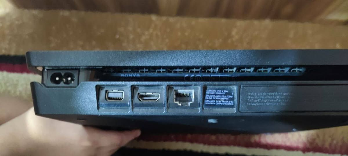 سلام عليكم بلي ٤ سلم اولاين ذاكره نص تيرا ممفتوح ولا مصلح ٢جوستك اصلي و٣ العاب ويو بي اس يحتاجله بطاريه السعر ٢٤٥ الف المكان بغداد حي العامل


**إذا كنت صاحب هذا الإعلان وتريد حذفه لأي سبب، رجاءا أرسل رسالة إلى الدعم الفني**