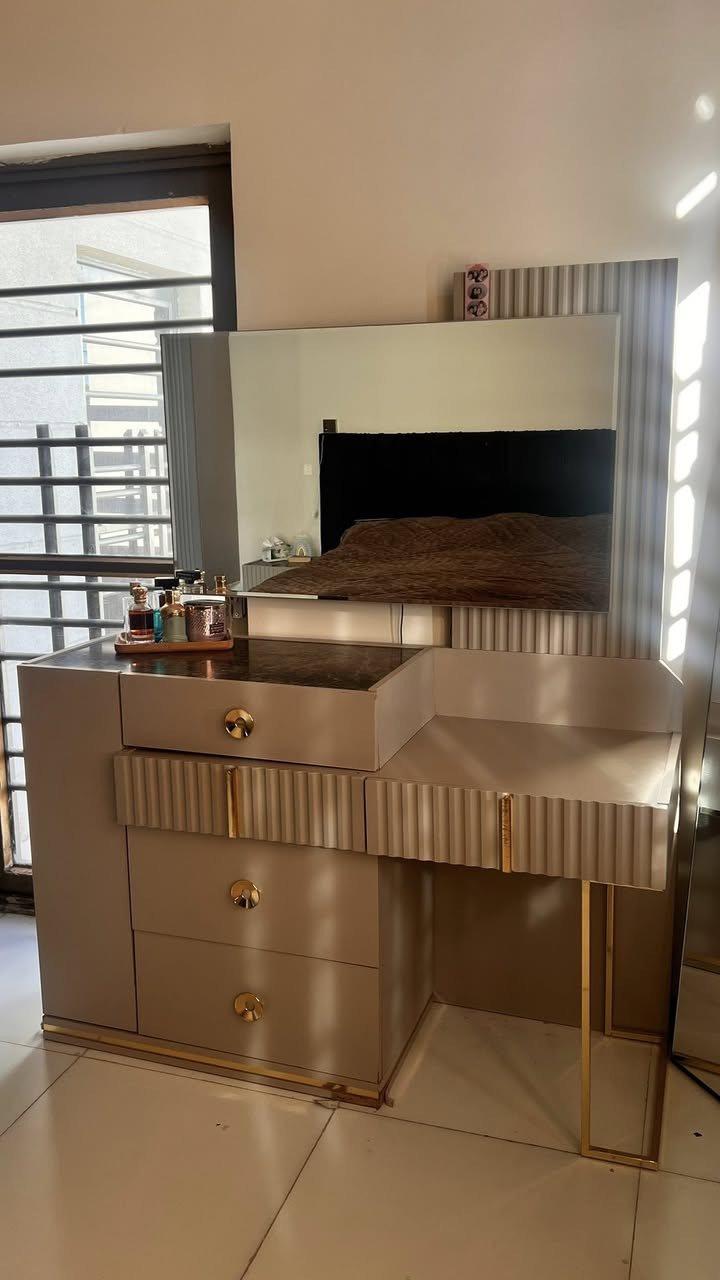 غرفة نفرين من المانوليزا مستعمله للبيع العنوان ابو غريب مجمع الزيتون سعر الشراء ١٩ ورقه سعر البيع مليون و١٠٠


**إذا كنت صاحب هذا الإعلان وتريد حذفه لأي سبب، رجاءا أرسل رسالة إلى الدعم الفني**