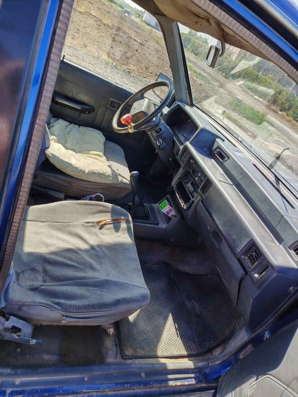 السلام عليكم 
سيارة  مسبوشي للبيع
 موديل 1985
محرك كاز بلادي بدون تحوير
تخم تاير جديد 
اتصل على الرقم ***********
