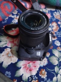 كانون 750D • طقم كامل • عدسة أصلية