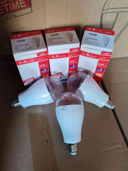 👈تنزيلات 💪 تنزيلات 💪
😎مصباح يارد شحن 2 بطارية  😎
              🌞 30 واط كرستال 🌞
                🥳شرط الاناره والجودة🥳
                😍 الكرتون 100 قطعة 😍

    🚩🚩يتوفر خدمه توصيل 5 الف داخل بغداد  🚩🚩
   🚩🚩 خدمه توصيل لكل العراق ب 6 الف 🚩🚩
           🥀 واتساب☎️ ***********🥀
                               ***********
