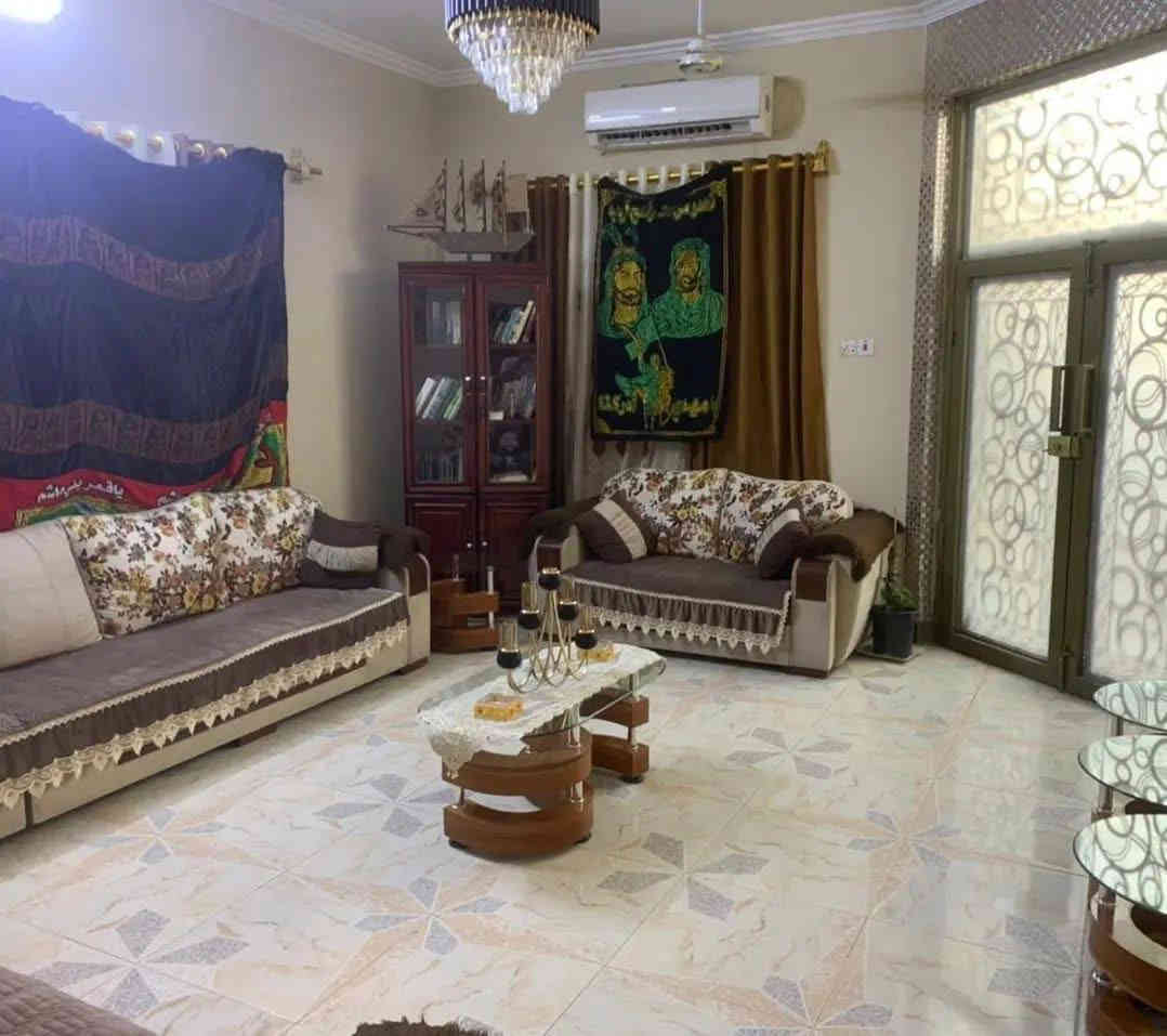 التنومة حي الجامعة/ الشارع الي بصف شارع المشروع/ مسافة 10 بيوت عن الشارع العام
طابو ملك صرف
المساحة 200متر
طابقين
الطابق الاول استقبال ومطبخ وغرفة وصالة ومجموعة صحية
الطابق الثاني 3 غرف وصالة ومجموعة صحية
البيت بي مخزن كبير جداً
السعر 325 مليون قابل للتفاوض
الاستفسار الاتصال ***********
