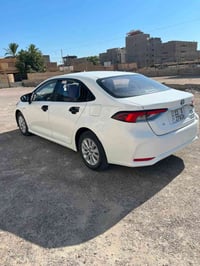 كورلا هايبرد • ٢٠٢١ • الرمادي