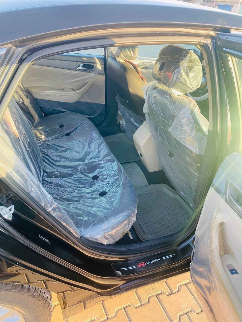 للبيع سوناتا 2017 امريكي
سياره نضيفه وعلى ايد جناي ومنفوضه من صدر من تخم تواير جديد ومن تبريد سيارة مرتبه جدا اسبير مانازل 

ضررها بسيط كما موضح بالسونار 

للاستفسار اتصل على الرقم 

***********
