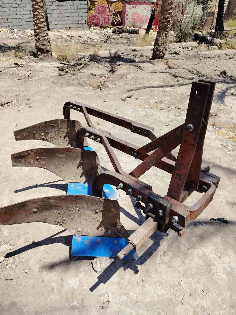 فدان عنتر للبيع شرط الكراب تجي تكرب إذا ماعجبك عيفه سعر ٣٠٠ قفل للتذكير فدان بلادي سجج تركي أصلي ١٠ مليم /***********
