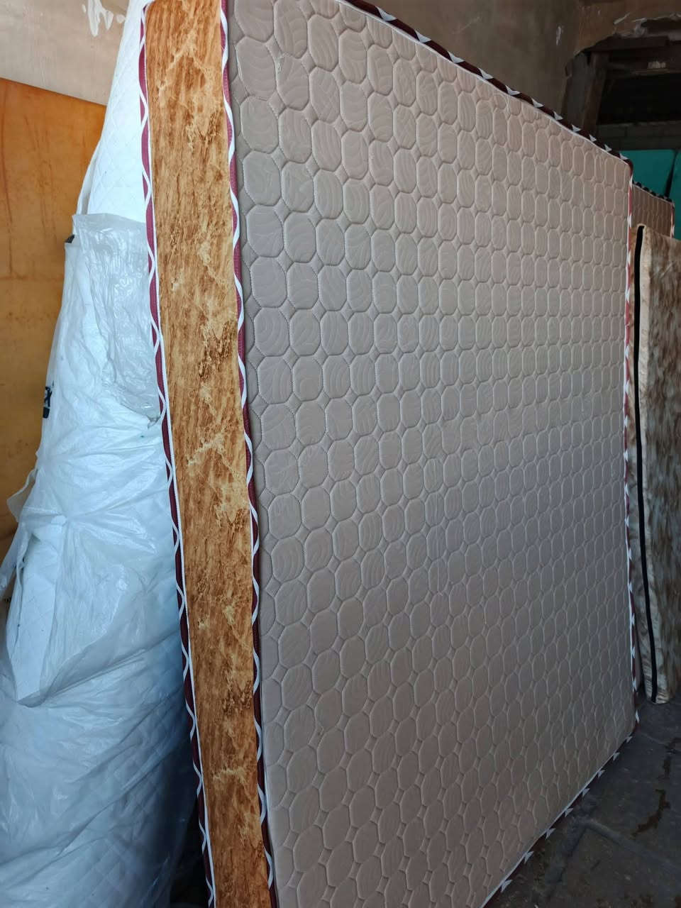 #متوفر_فقط_توصيل_مجاني_لكل_احياء_النجف_والكوفة
الاسعار جملة 🩷 #ضمان_الأسفنج_خمس_سنوات 💯٪
ورقة الضمان تجيك ويه الطلب اطلب وادلل🤍💙
 الاسعار تكون حسب ارتفاع الدوشك📏 
🎊🎊🎊🎊🎊🎊🎊
اسعار دواشك النفرين الطبي 
الارتفاع 10سم فقط سفنج سعره 60 الف مع التغليف 85 الف 
الارتفاع 15سم فقط سفنج سعره 80 الف مع التغليف 110 الف 
الارتفاع 20سم فقط سفنج سعره 105 الف مع تغليف  135 الف
الارتفاع 25سم فقط سفنج سعره 130 الف مع تغليف 160 الف 
الارتفاع 30سم فقط سفنج سعره 155 الف مع تغليف 190 الف 
🎊🎊🎊🎊🎊🎊🎊
اسعار دواشك النفر السرير الطبي 
الارتفاع 8سم فقط سفنج سعره 25 الف مع تغليف 40 الف
الارتفاع 10سم فقط سفنج سعره 30 الف مع التغليف 45 الف 
الارتفاع 15سم فقط سفنج سعره 40 الف مع تغليف 55 الف 
الارتفاع 20سم فقط سفنج سعره 55 الف مع تغليف 70 الف 
الارتفاع 25سم فقط سفنج سعره 65 الف مع تغليف 85 الف
 👇اسعار دواشك النفر الارضي قياس (180×67)👇
الارتفاع 5سم سعره 9 الف فقط سفنج 
الارتفاع 6سم سعره 11 الف فقط سفنج 
الارتفاع 7سم سعره 13 الف فقط سفنج 
الارتفاع 8سم سعره 15 الف فقط سفنج
الارتفاع 10سم سعره 19 الف
#سعر_التغليف_الواحد_6000_نوع_القماش_مال_جلسات_ودواوين_الالوان_رمزية

استفسر وشوف الاسفنج وبعدين اطلب وبالخدمة🏃🏃‍♀️
 ❤❤❤


**إذا كنت صاحب هذا الإعلان وتريد حذفه لأي سبب، رجاءا أرسل رسالة إلى الدعم الفني**