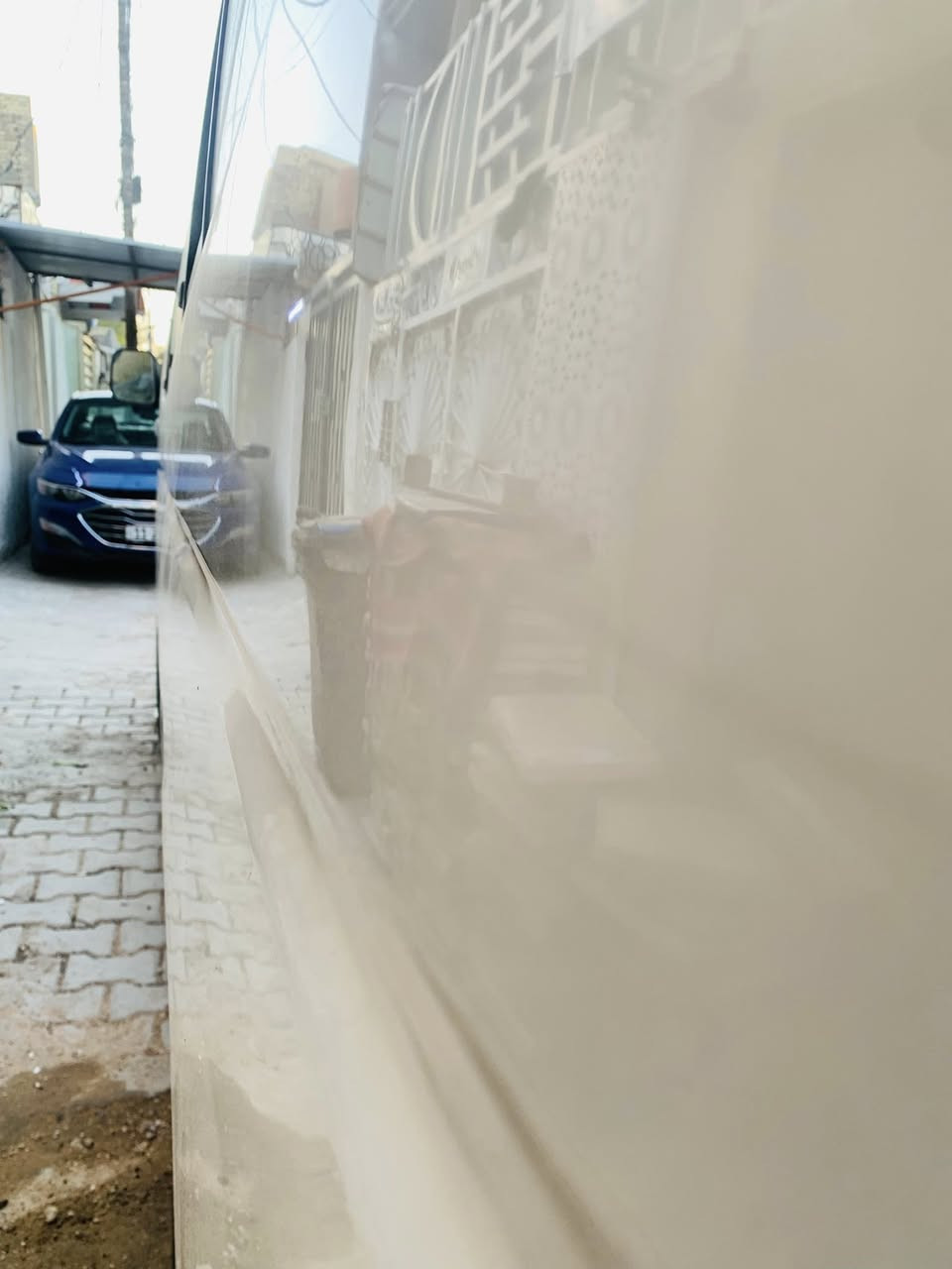 السلام عليكم للبيع هاسيا موديل (2012)  رقم بغداد ب اسمي مصفرة هيئة وغرامات دوشمة جديدة منضومة كاعية سفريات جدد مكفولة ما عدة باب سلايت اثر شخوط وبارد ب جنطة تبريد محور صدر حدادية امامي خلفي بل كارتون تخم تاير جواهة السعر (225).  للأستفسار اتصال ***********7 / ***********
