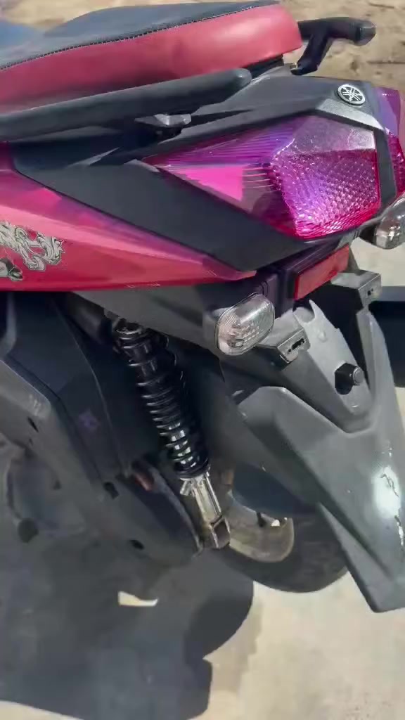 السلام عليكم دراجه سكنز حديث للبيع 
مكاني ميسان حي الرساله 

*********** واتساب
*********** للاتصال
