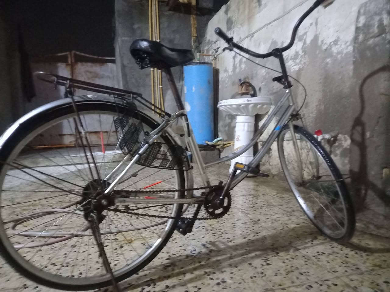 بسكل البيع سعر 70وبي مجال وصينيه ويا  ميسان قضأ الكحلاء


**إذا كنت صاحب هذا الإعلان وتريد حذفه لأي سبب، رجاءا أرسل رسالة إلى الدعم الفني**