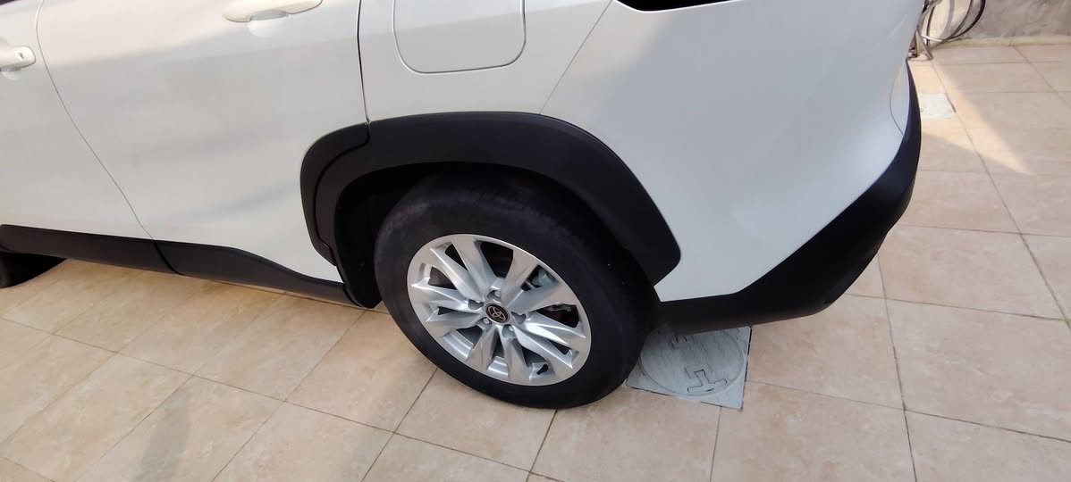 السلام عليكم عندي كورلا كروز للبيع موديل 2025 على وضع الشركه 
فول مواصفات 

فتحه سقف

تحديد مسار

ردار امامي وخلفي

كامرة خلفيه دوراه مع الستيرن

لايت عالي ناصي زنون 

سكن لايت لد ابيض 

شاشه ابل كار بلي 

تحكمات ستيرن 

كروز مثبت السرعة 

محرك 2000 هايبرد 

3 وضعيات قيادة 

ارضيات الشركه ما مستخدمتهم 

بيه ارضيات حوضيه 5d اصليه 

مطريات اصليه شادتله 

عداد المسافة 4000 كيلو بس 

رقم بغداد بسمي تحويل مباشر

السعر  27  مليون سعر نهاية 
للمعلومه الزيرو حاليا بالمعارض بدون رقم 27مليون و 600 الف 

الخاص مغلق 

رقم اهلي *********** للتواصل 

مكان السياره بابل مركز الحله 

@الجميع
