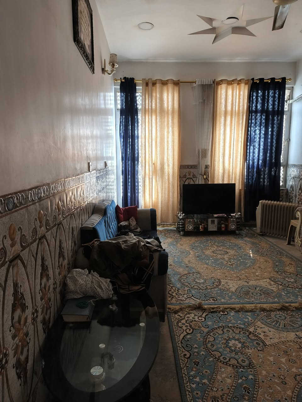 السلام عليكم بيت للبيع مساحه 130متر بيت بناء جديد كامل منكلشي 2غرف نوم 3حمامات صاله ومطبخ وستقبال
للاستفسار ***********
