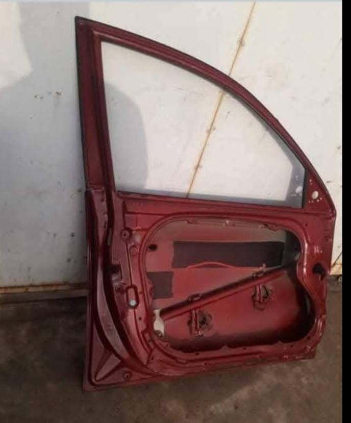 سلام عليكم باب مال النترا مقدس للبيع ابو اليبل امريكي  السعر خاص الرقم *********** مكان بغداد تقاطع النهروان
