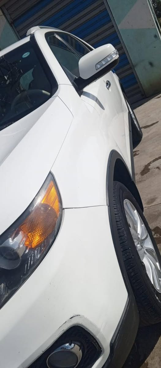 يا الله
كيا سورينتو ٢٠١٢ خليجي رقم سليمانية دولي مكينه ٢٤٠٠ دوش السياره كفاله عامه صبغ كير مكينه كلها كفاله
مواصفات 
سبعه راكب
ثلاث قطع تبريد
مري شفط
اشاير بالمري
داخل لونين
ويلكب
وبعد بيها مواصفات 
سعرها ١٤٥ وبيها مجال مكان السيارة دجيل

 ***********
