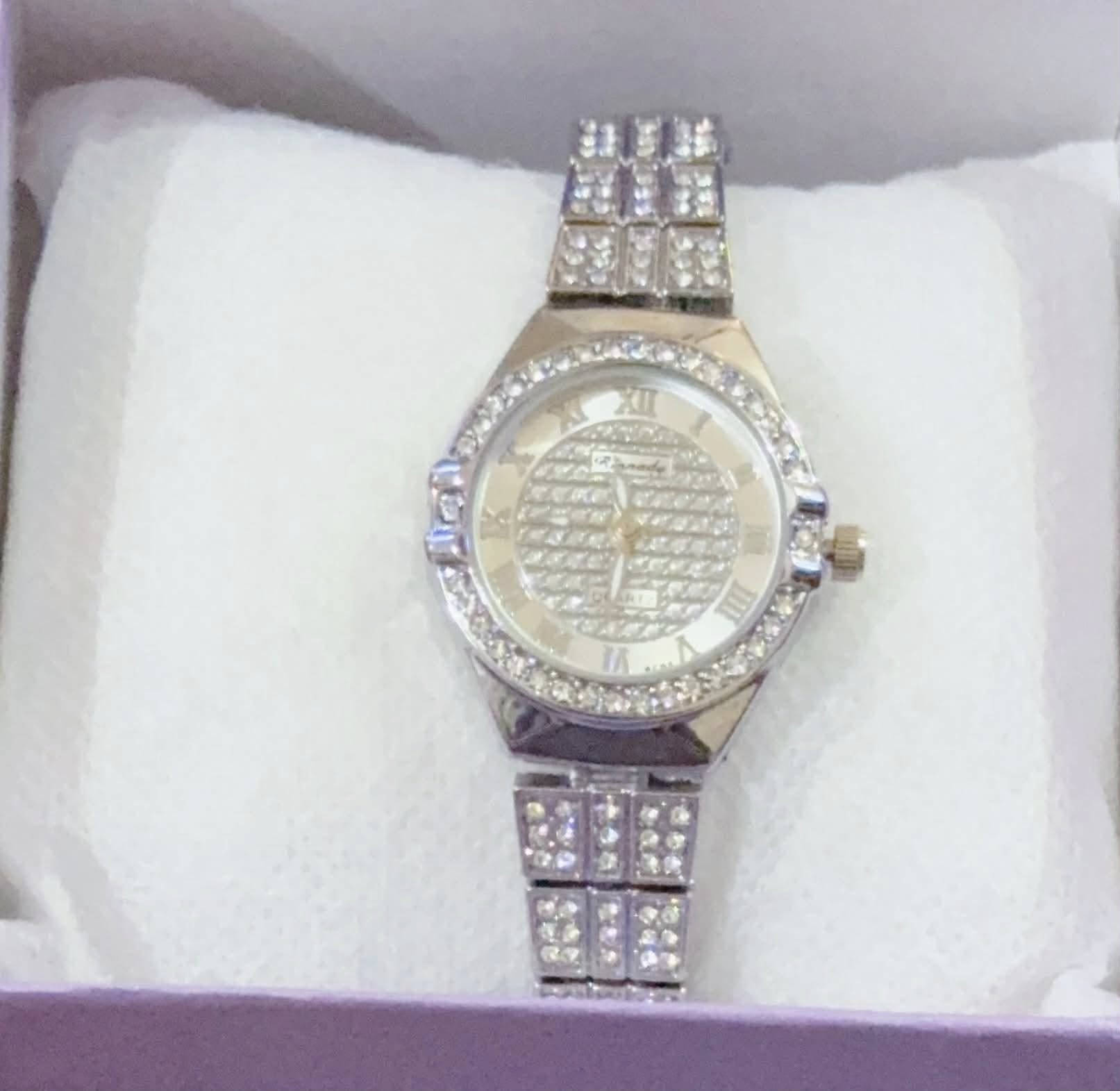 ساعات نسائية ماركات اصلية الزجاج مصنوع مـ⍤ــِـَـِن الزفير ضد الخدش مرصع ماس


**إذا كنت صاحب هذا الإعلان وتريد حذفه لأي سبب، رجاءا أرسل رسالة إلى الدعم الفني**