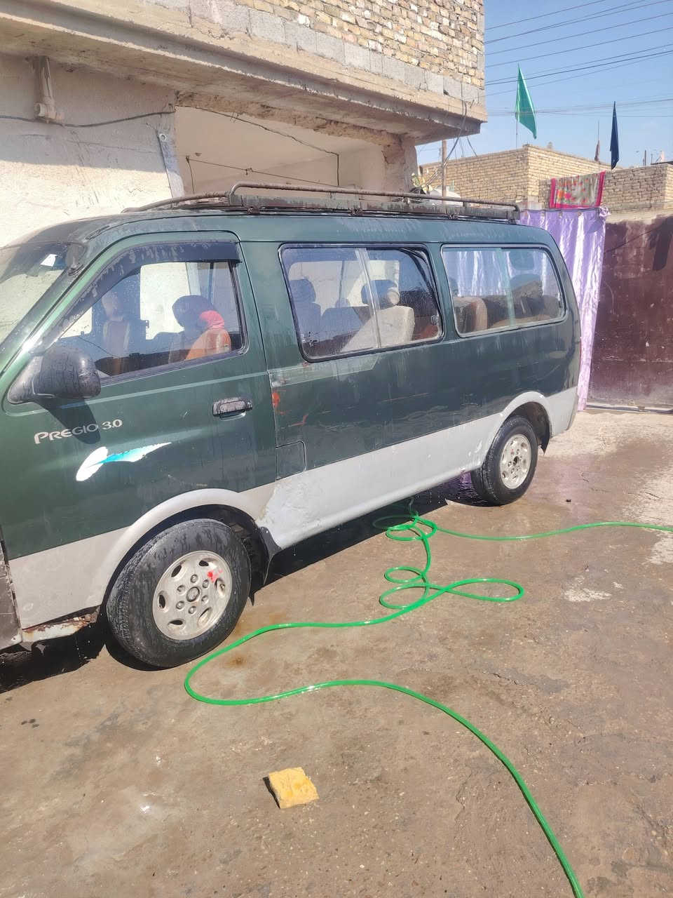 السلام عليكم سياره بريجو للبيع موديل 2000 الرقم بغداد سياره بلاديه محرك 3000 سياره باسمي السعر 63 وبيها مجال واستفسار على هذا الرقم ***********
