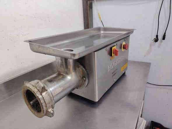 مكينه  للبيع حجم 32 نضيفة جداََ سعرهه 650 وبيهه مجال
للأتصال علئ الرقم ***********
