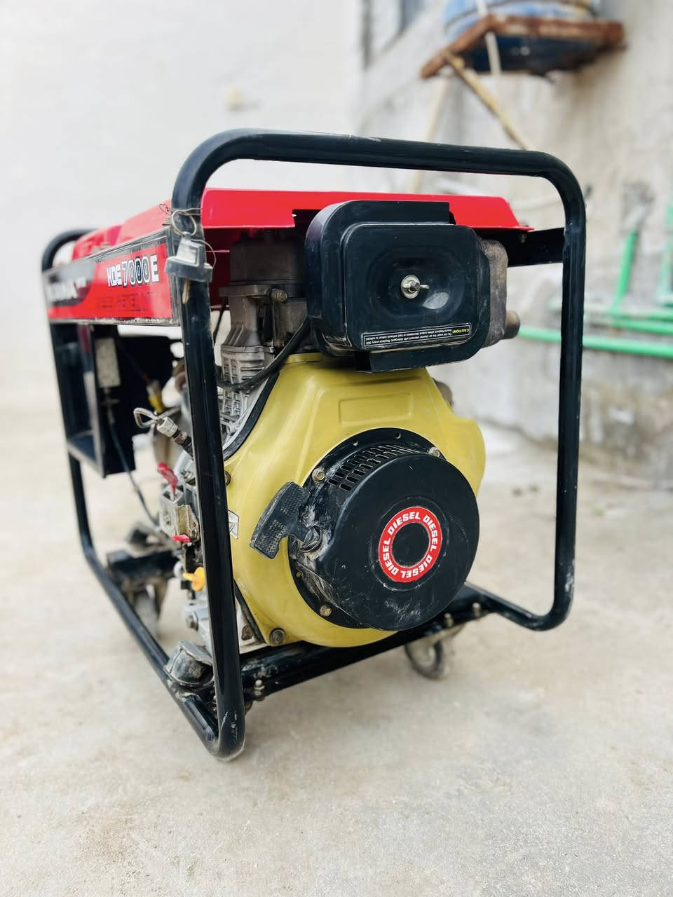 السلام عليكم
مولده كامه مفتوح 

20امبير 

تشغيل سويج +تشغيل يدوي 

علئ الفحص 

نضافه 100‎%‎

السعر 600 ألف وبيه مجال 

لاستفسار مراسله الفصحه أو الاتصال علئ الرقم 

***********
